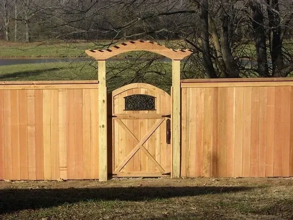 Privacy Wood Fences in MS Wooden Privacy Fences in Mississippi